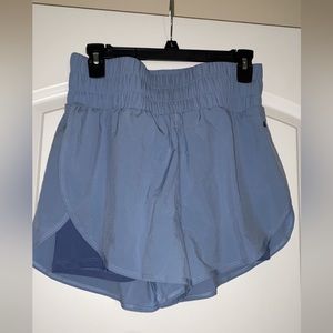 Balance Athletica- vista shorts in Dew